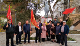В г.Кизляр прошли праздничные мероприятия в честь 101-й годовщины Великой Октябрьской социалистической революции