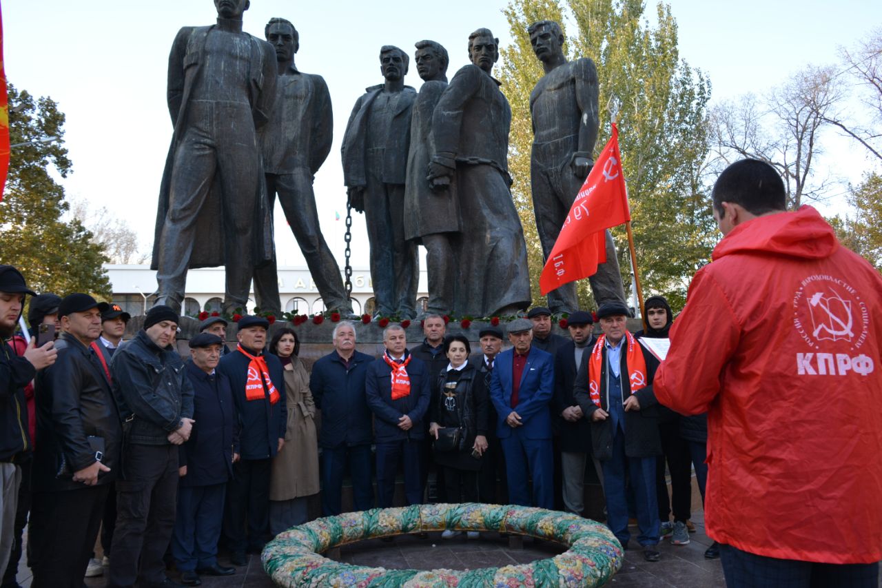 7 ноября 2022. 105 Лет Октябрьской революции в 2022. Мероприятия посвященные 105 годовщине Октябрьской революции. Участники Октябрьской революции. 105 Я годовщина Великой Октябрьской социалистической революции.