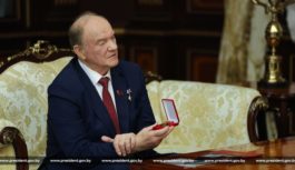 Россия 1: Геннадий Зюганов в Минске провел встречу с Александром Лукашенко Россия 1: Геннадий Зюганов в Минске провел встречу с Александром Лукашенко